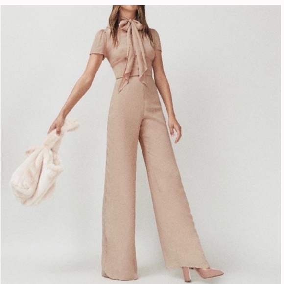 Reformation Black Frannie Wide Leg
Short Sleeve Jumpsuit w Bow Size 8 - Picture 2 of 12